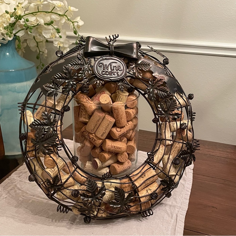 13.5” Metal Corks Cage Wreath + 90 corks